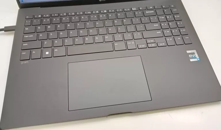 LAPTOP LG GRAM 16Z90R - G.AA55Y I5