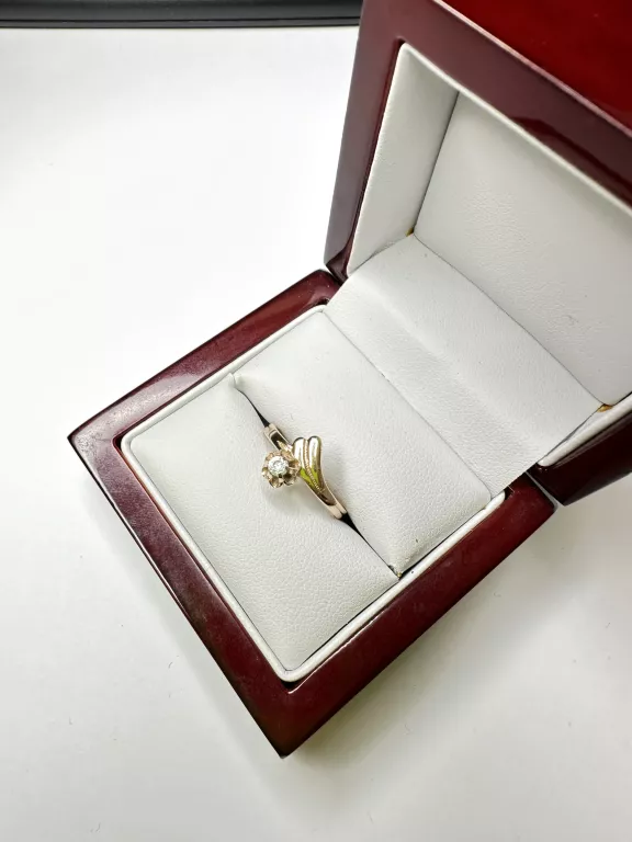 zloty-pierscionek-z-cyrkonia-585-230-ean-gtin-5901050615044