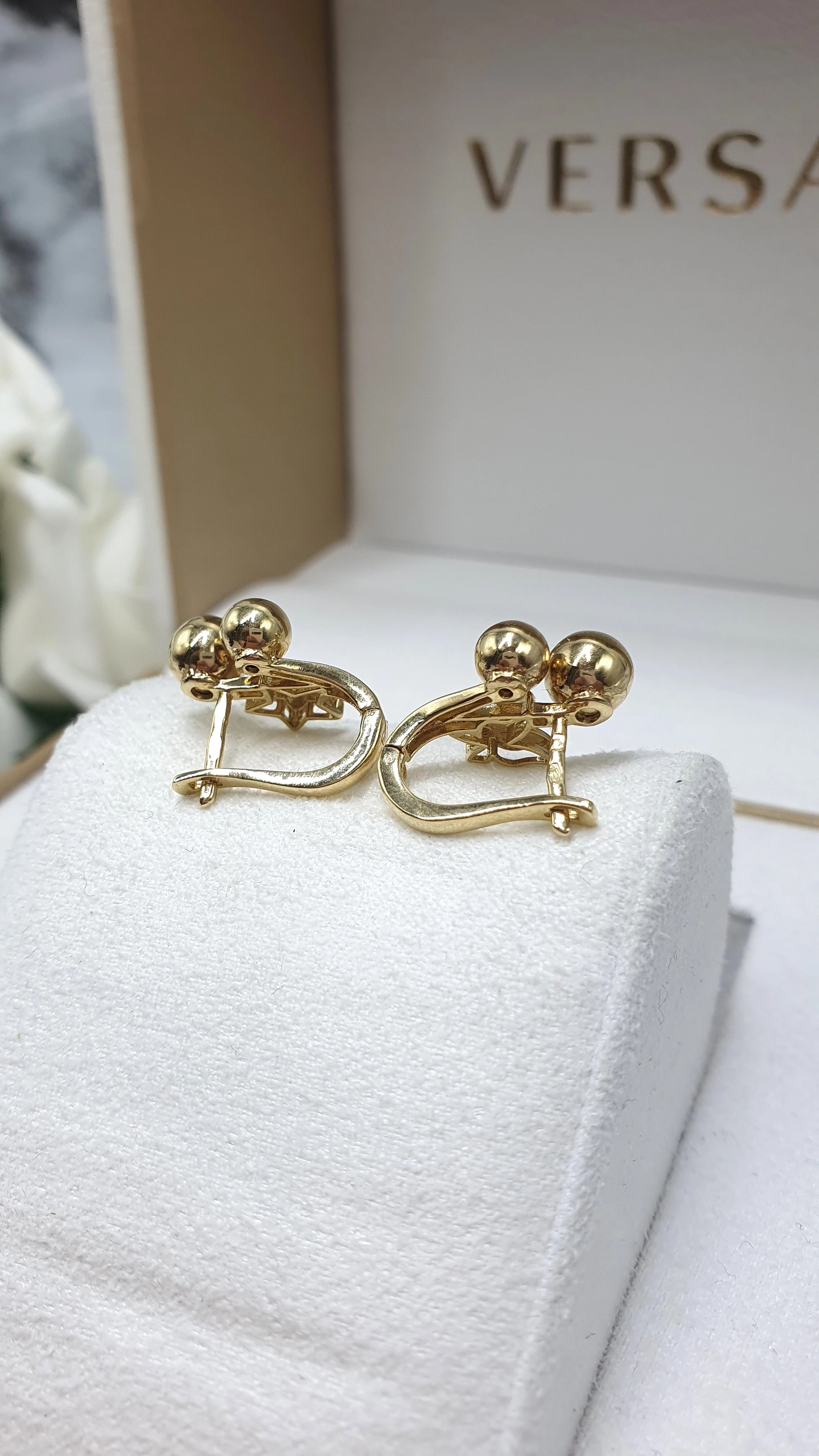 zlote-kolczyki-wiszace-kulki-z-motylem-397585-rodzaj-2205-2