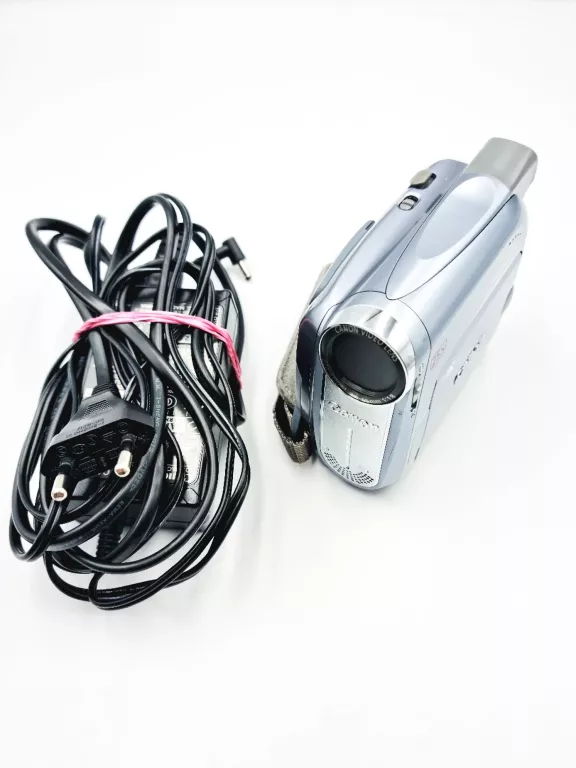 KAMERA CANON MV900