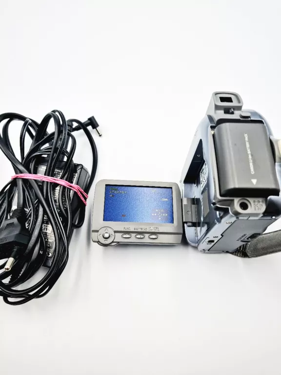 KAMERA CANON MV900