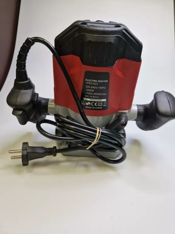 FREZARKA GÓRNOWRZECIONOWA TEENO 1200W VPER1023