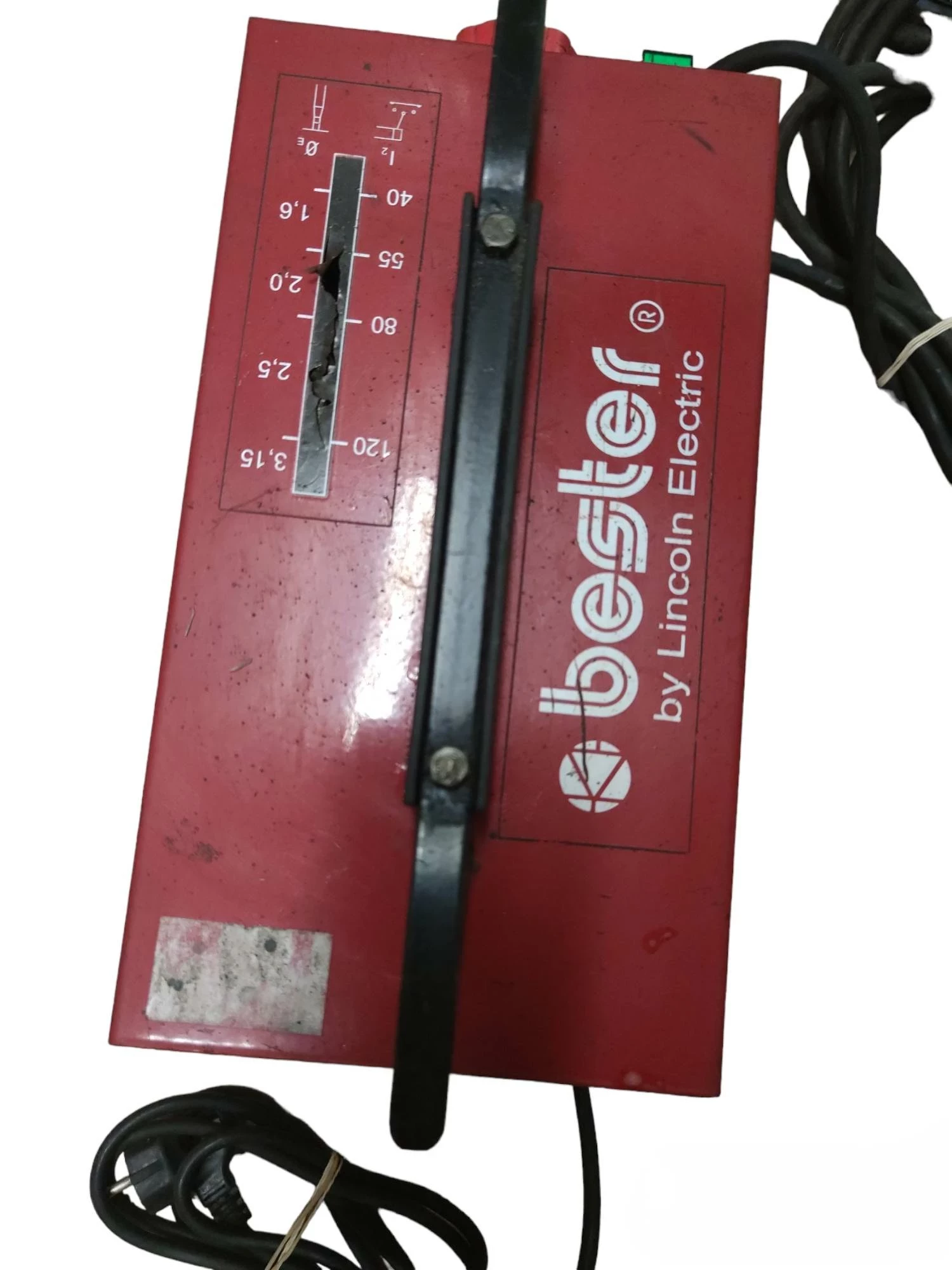 spawarka-besterka-1300-z-klamrami-zakres-spawania