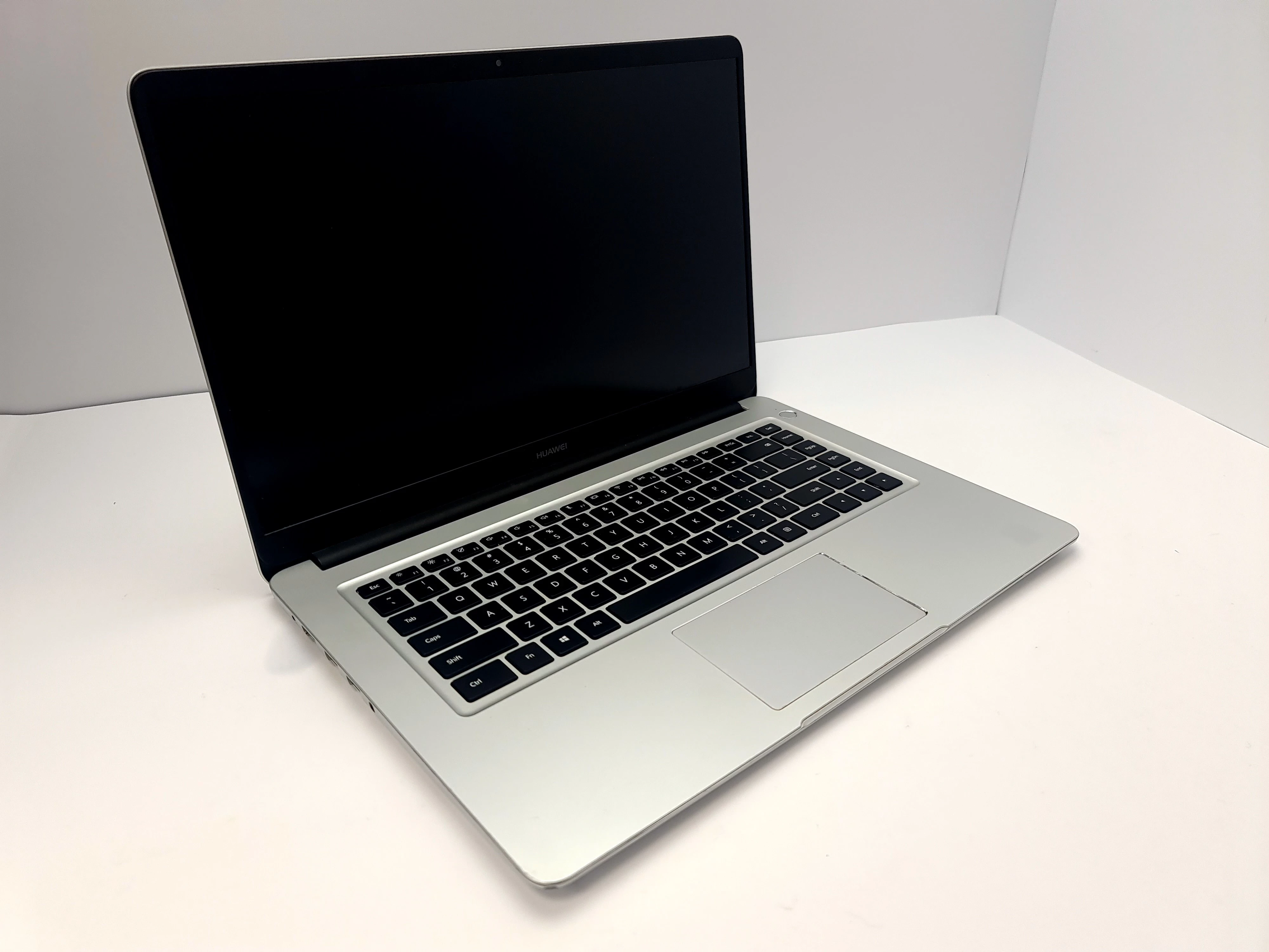 laptop-huawei-matebook-d-core-i5-8-gb-ram-dluga-5-koscierzyna