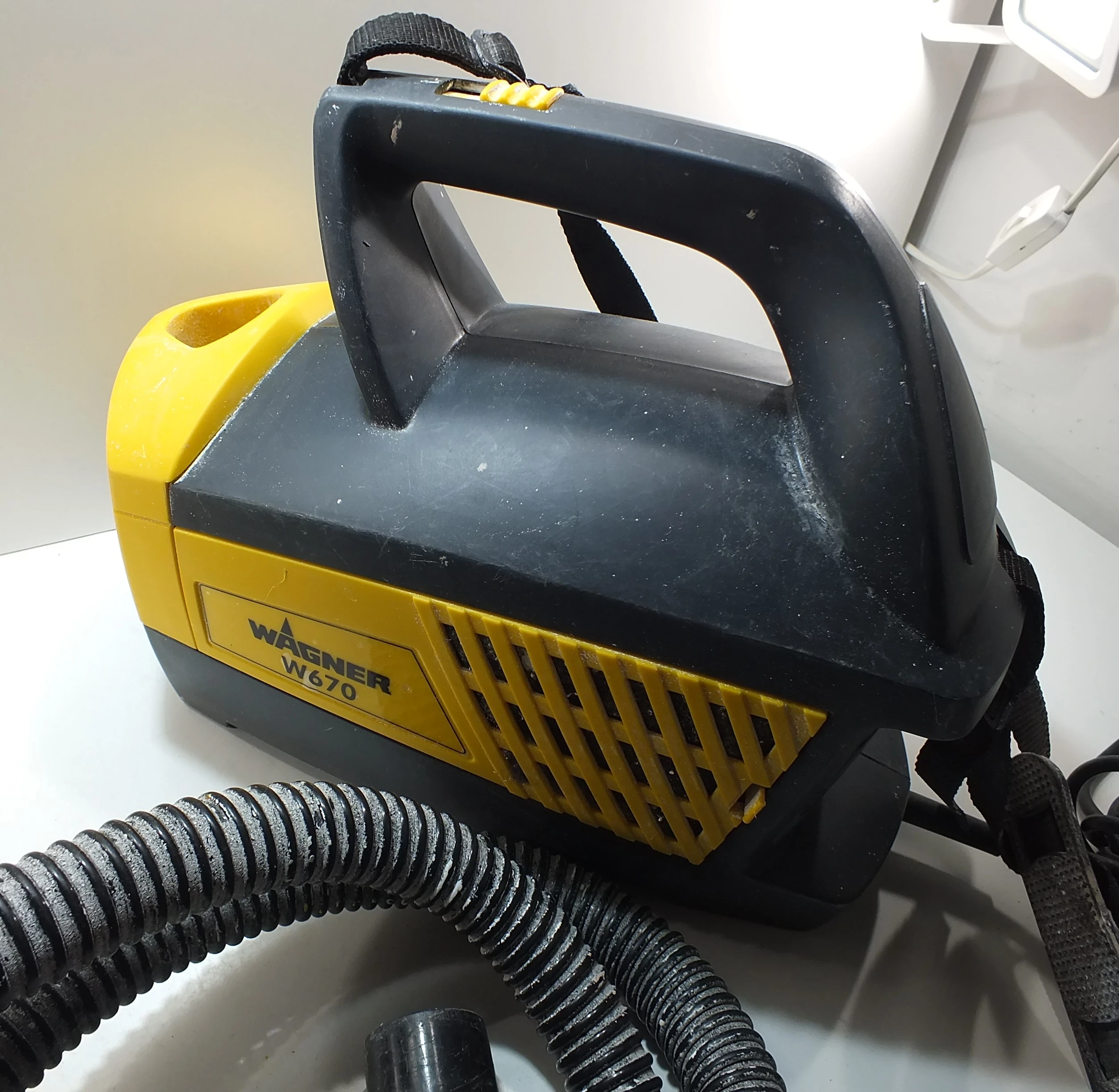 pistolet-do-malowania-wagner-w-670-zasilanie-elektryczne