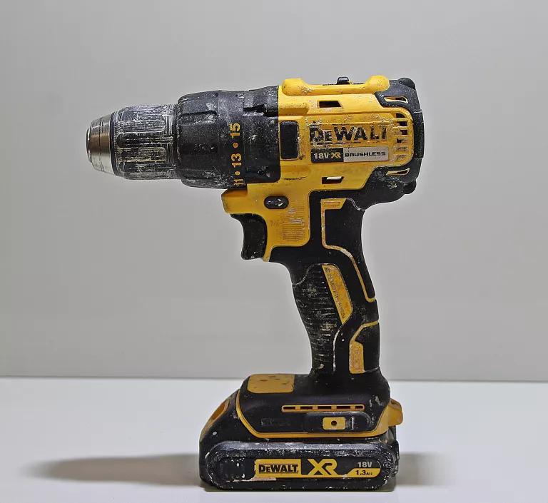 WIERTARKO-WKRĘTARKA DEWALT DCD771C2 18V 1500RPM