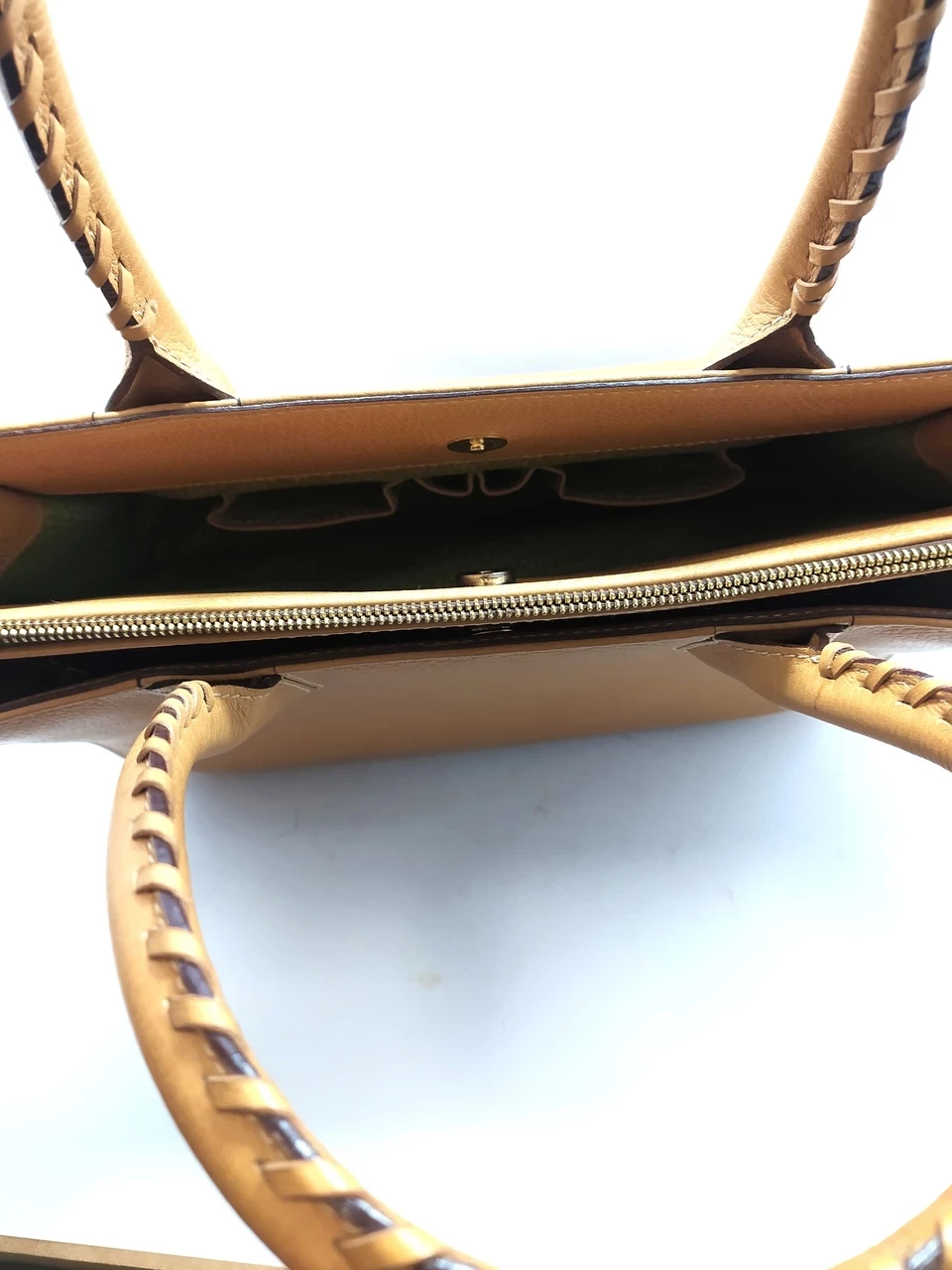 zadbana-torebka-tous-rose-duza-kolor-camel-plec-produkt-damski