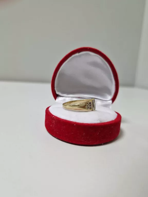 ZŁOTY PIERŚCIONEK 333 2,04G