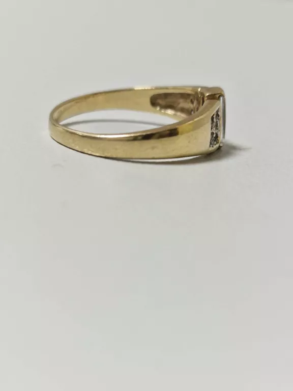 zloty-pierscionek-333-204g-material-15835-2