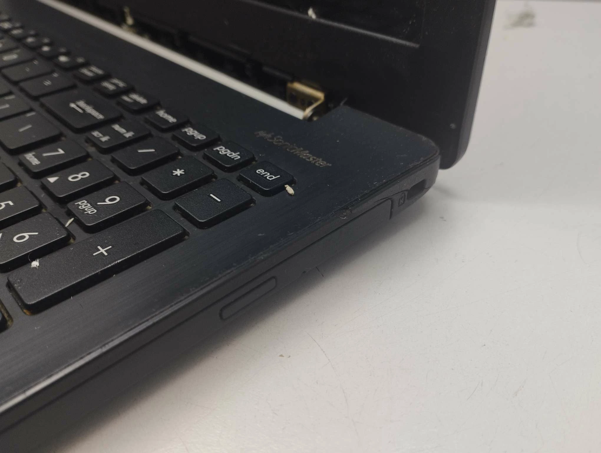 laptop-asus-p553m-opis-przekatna-ekranu-156