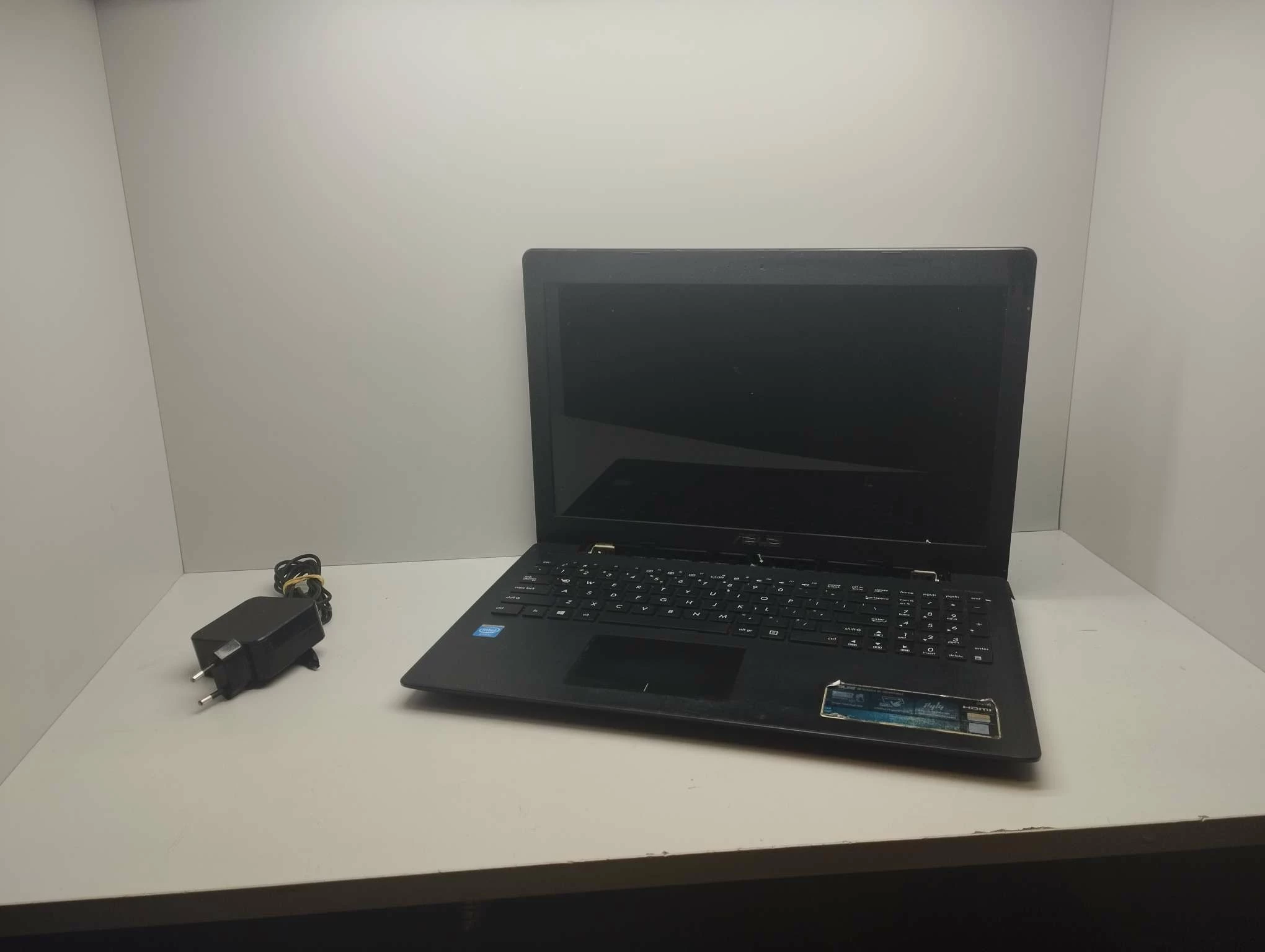 LAPTOP ASUS P553M OPIS | Laptopy | Loombard.pl