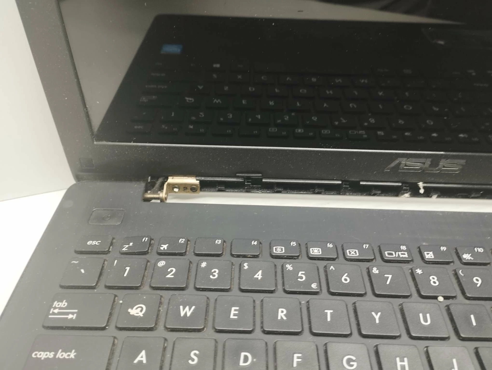 LAPTOP ASUS P553M OPIS | Laptopy | Loombard.pl