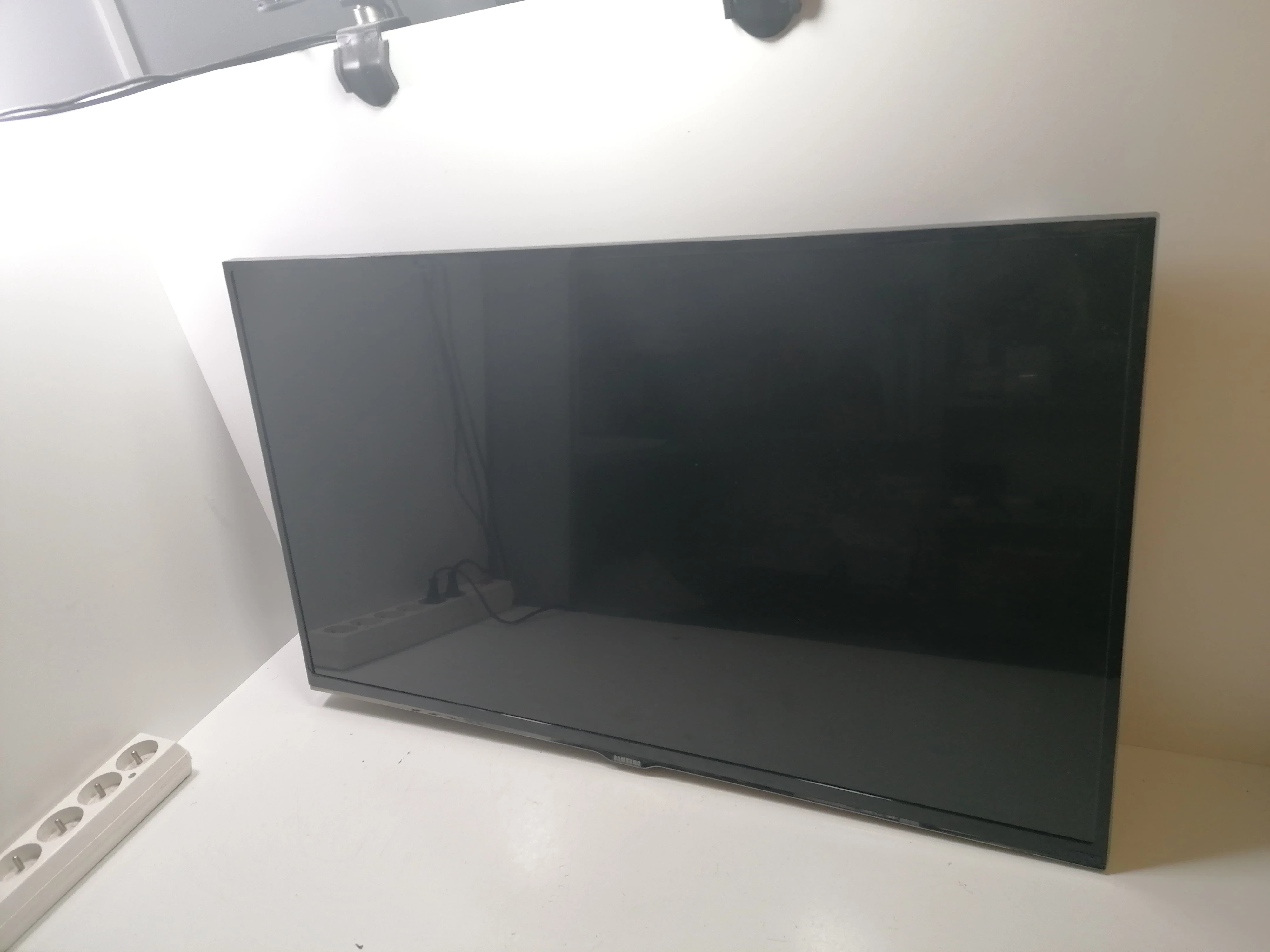 samsung-telewizor-ue32h5500-tv-led-full-hd-32-pilot-kod-producenta-ue32h5500