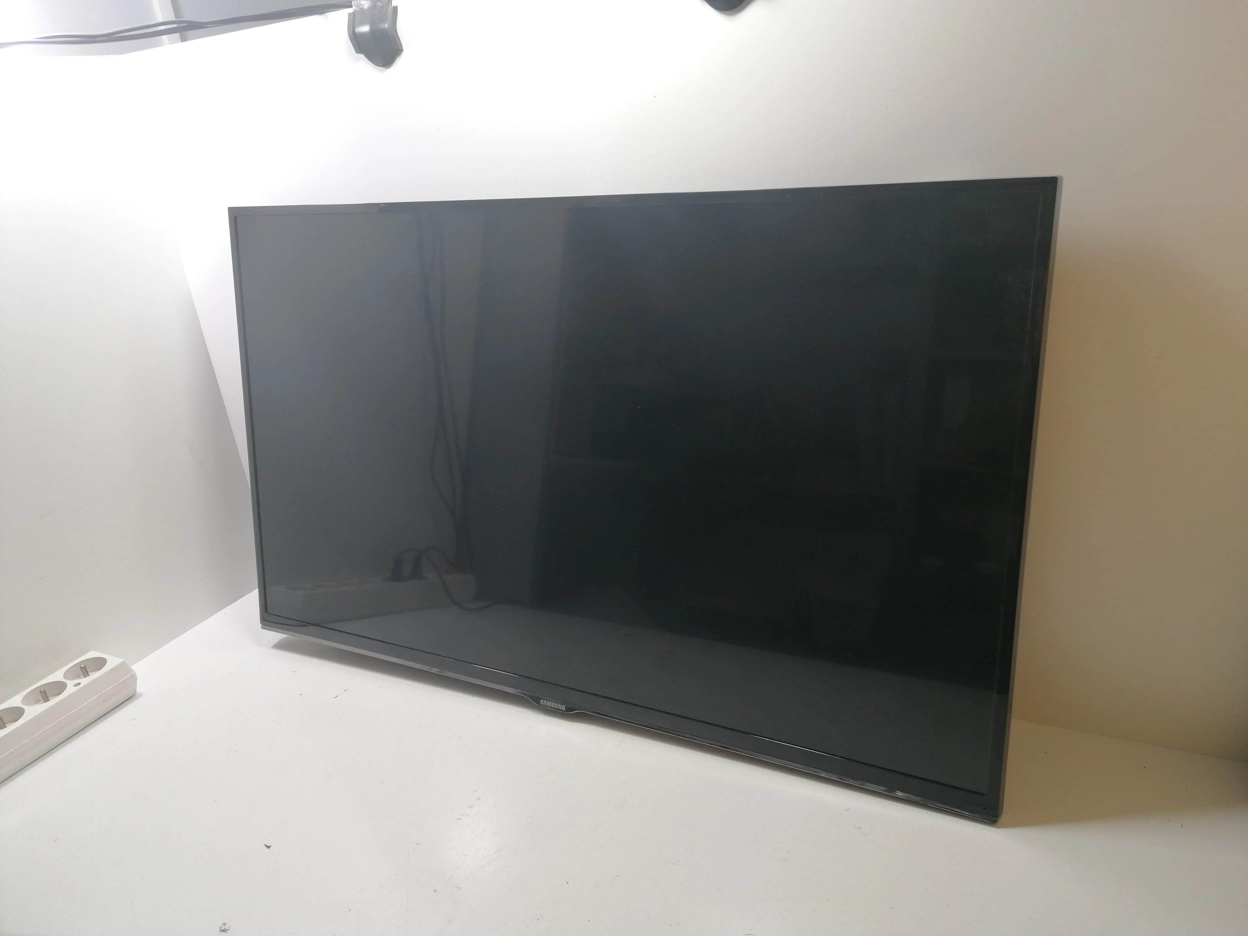 samsung-telewizor-ue32h5500-tv-led-full-hd-32-pilot-marka-samsung