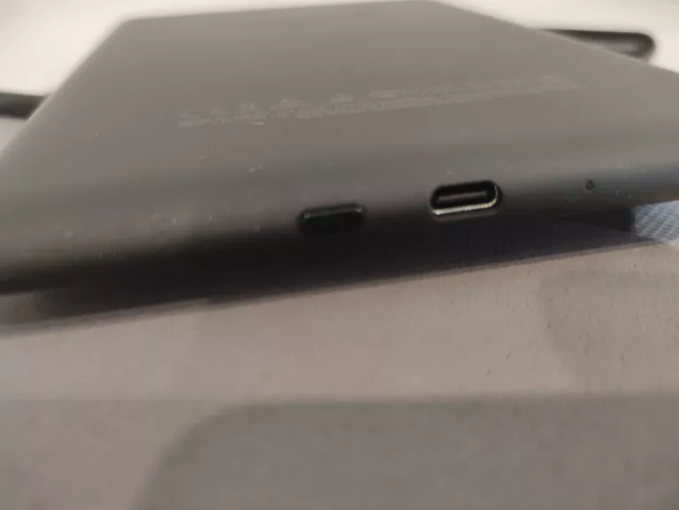 czytnik-ebookow-amazon-kindle-11-m2l3ek-kolor-czarny