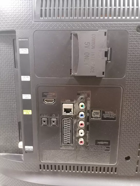 samsung-telewizor-ue32h5500-tv-led-full-hd-32-pilot-przekatna-ekranu-cale-3200