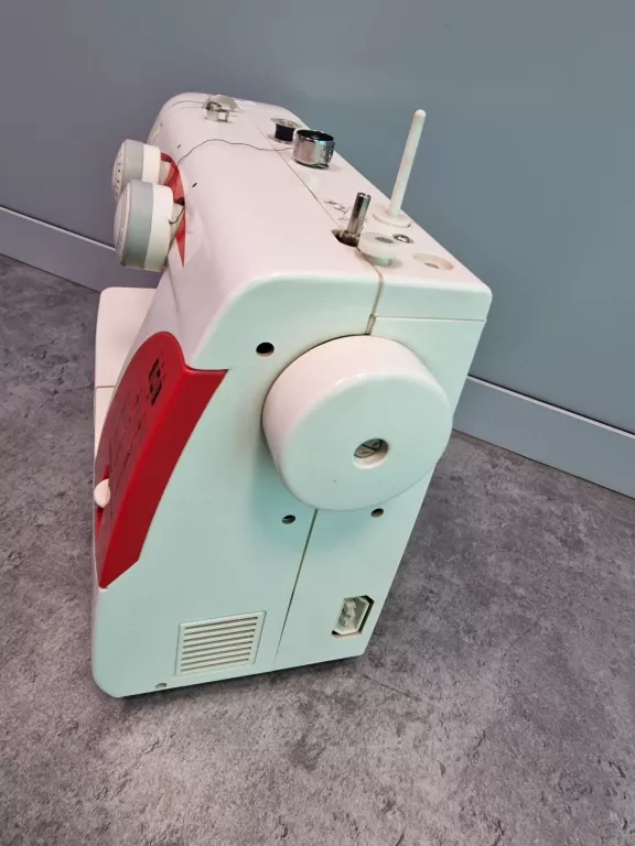 maszyna-do-szycia-arka-radom-888-model-radom