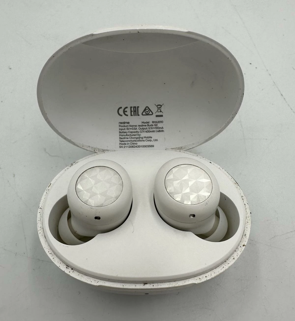 sluchawki-bezprzewodowe-realme-buds-q2-biale-opis-marka-realme