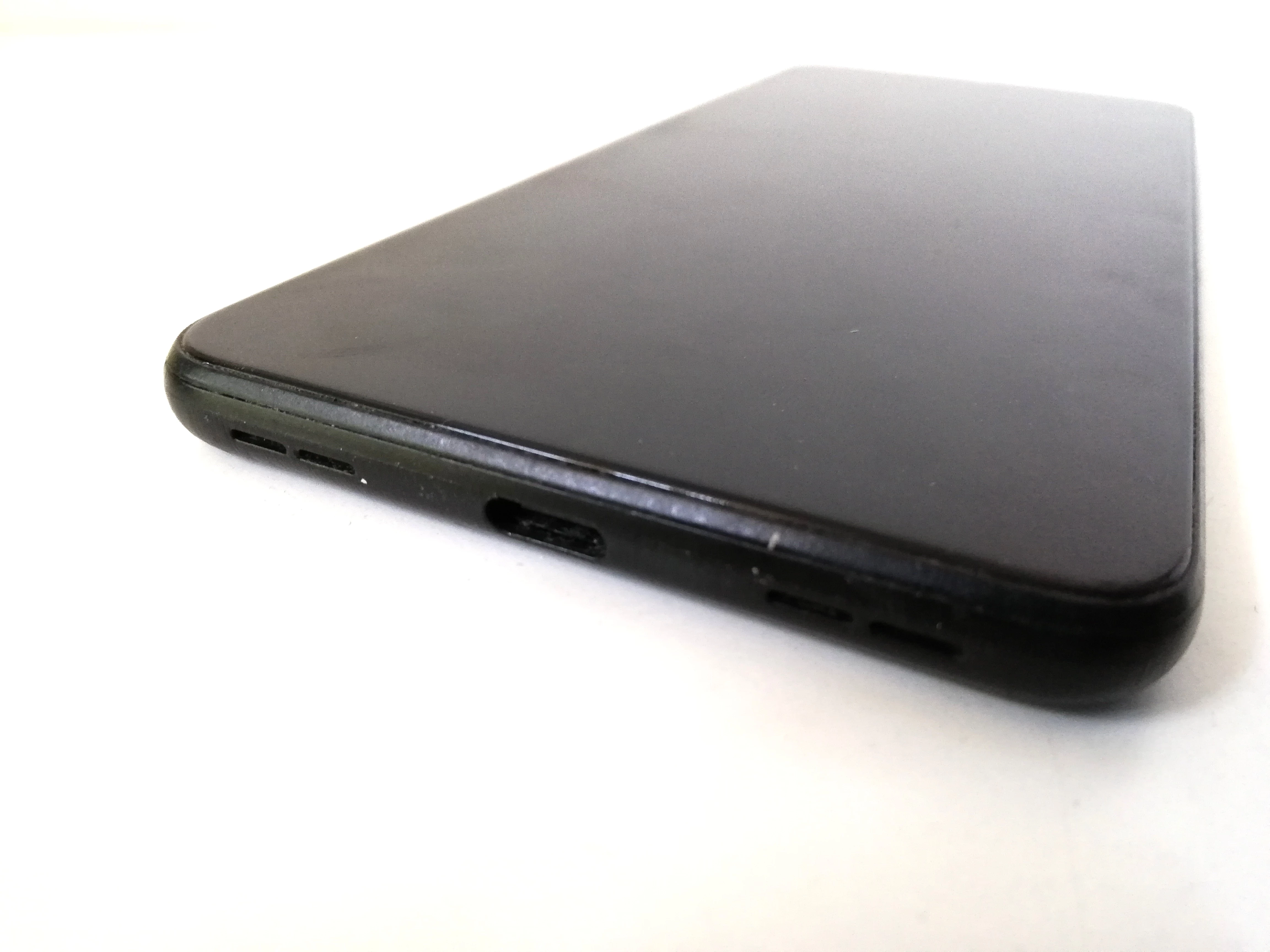 telefon-alcatel-3x-2019-typ-smartfon