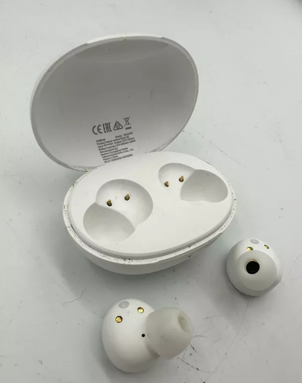 sluchawki-bezprzewodowe-realme-buds-q2-biale-opis-rodzaj-sluchawek-douszne