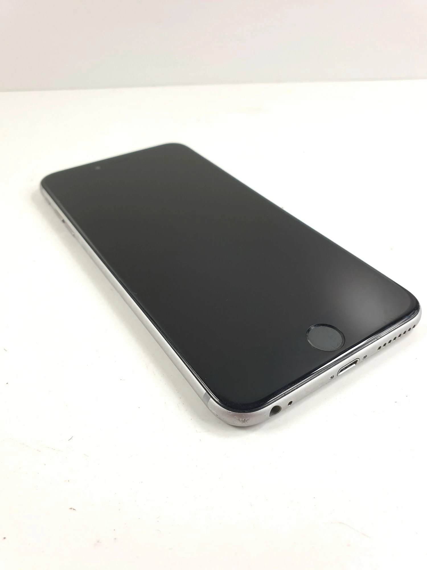 smartfon-iphone-6s-plus-64-100-ean-gtin-888462602389