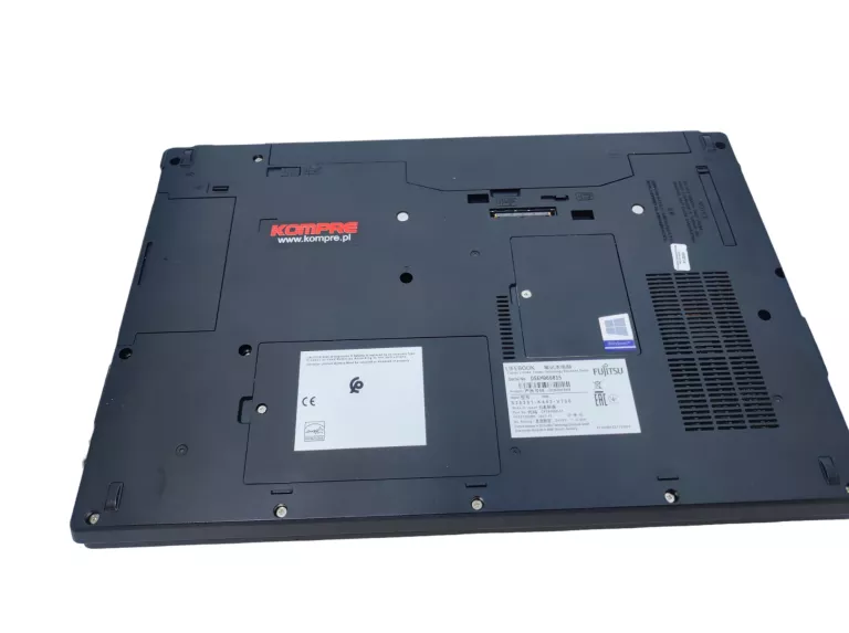 LAPTOP FUJITSU LIFEBOOK E556