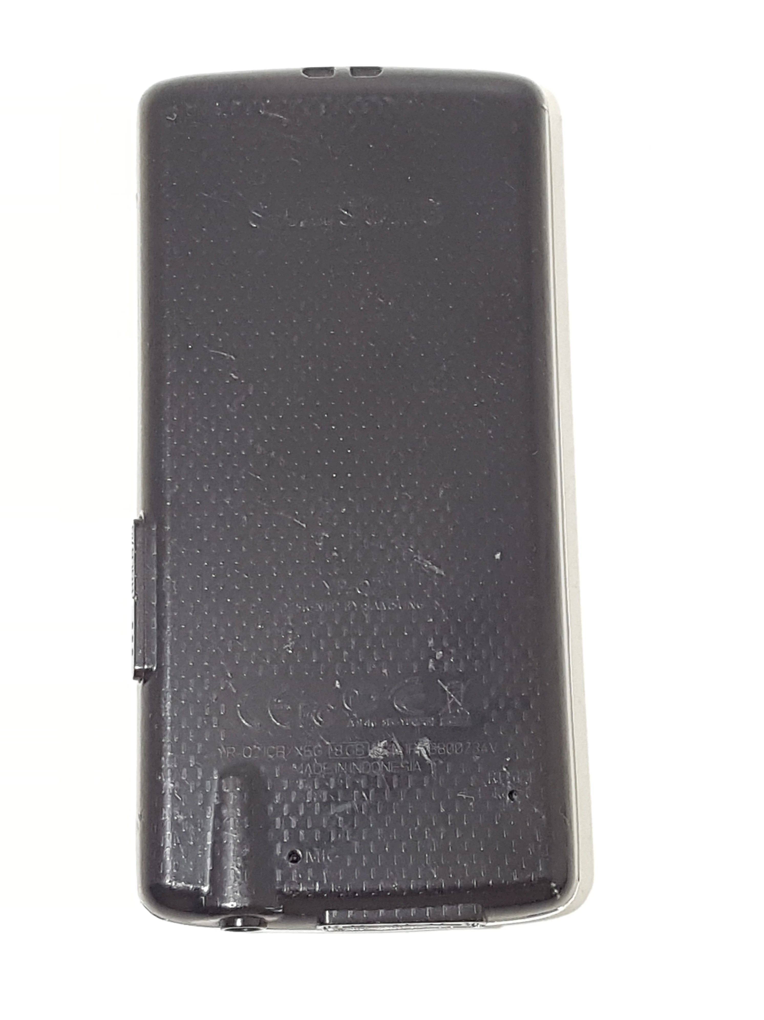 odtwarzacz-mp4-samsung-q2-yp-02-kabel-wbudowana-pamiec-8-gb