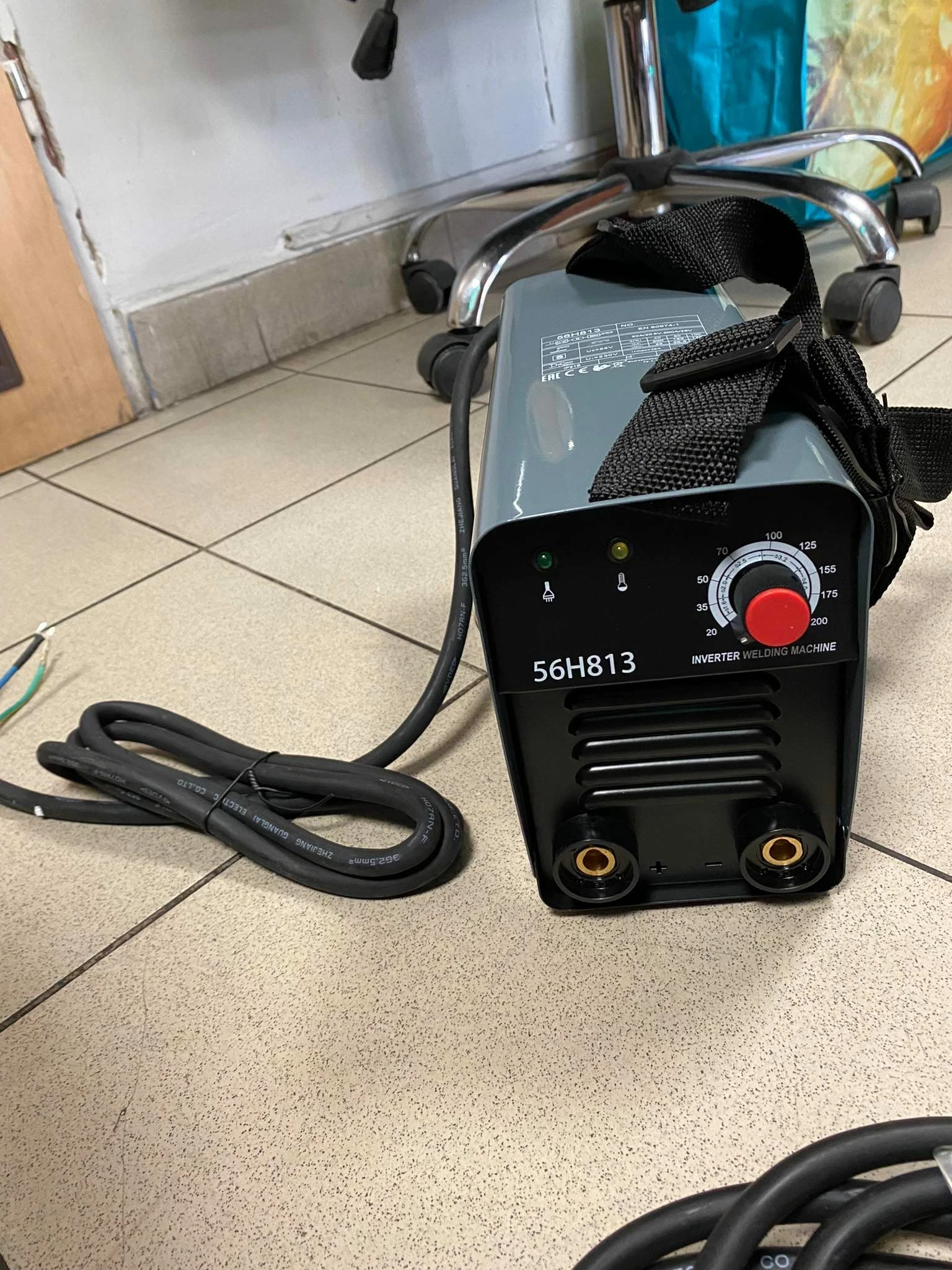 spawarka-inwertorowa-graphite-igbt-200a-56h813-marka-graphite