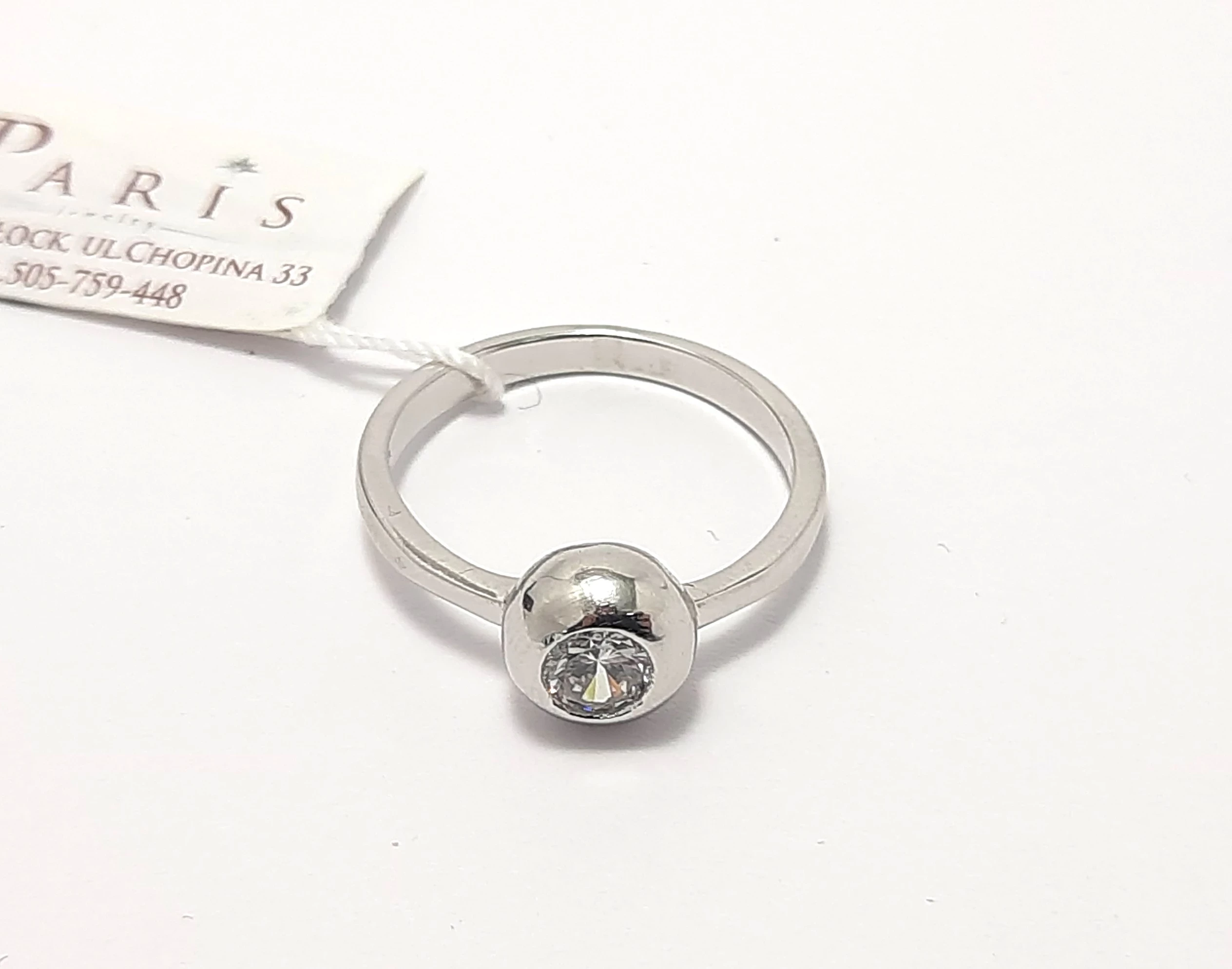 srebrny-pierscionek-okragla-cyrkonia-260g-r14-stan-powystawowy