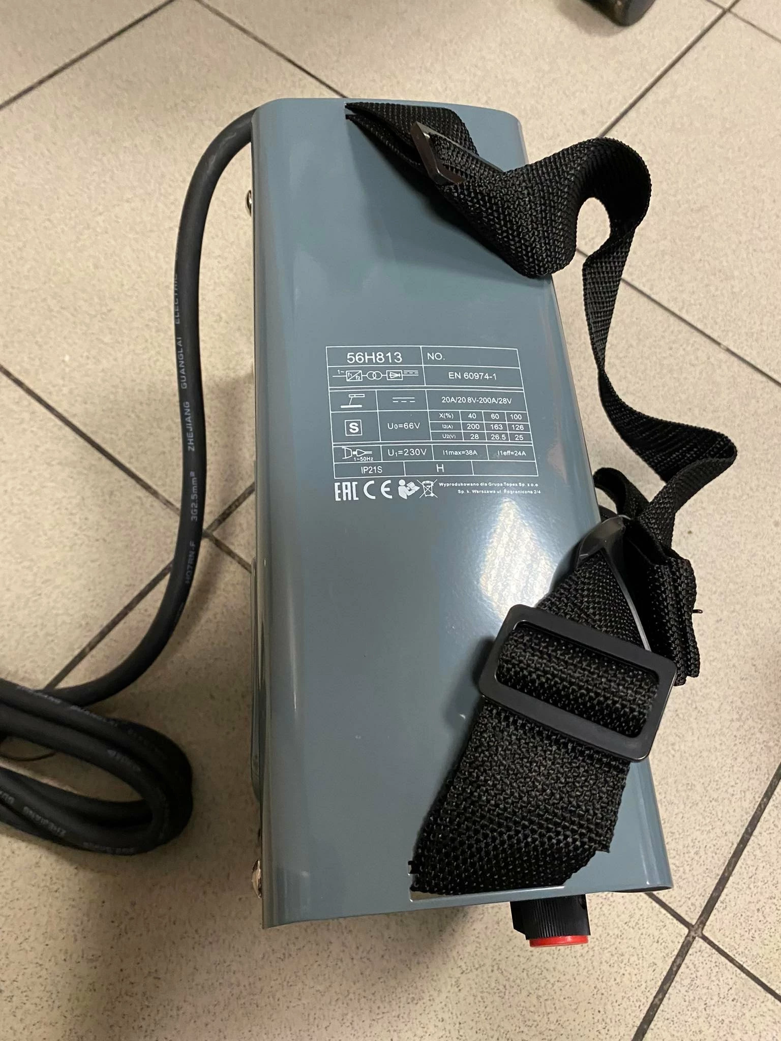 spawarka-inwertorowa-graphite-igbt-200a-56h813-ean-gtin-590262046222