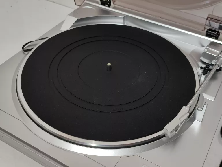 GRAMOFON DENON DP-29F + PUD