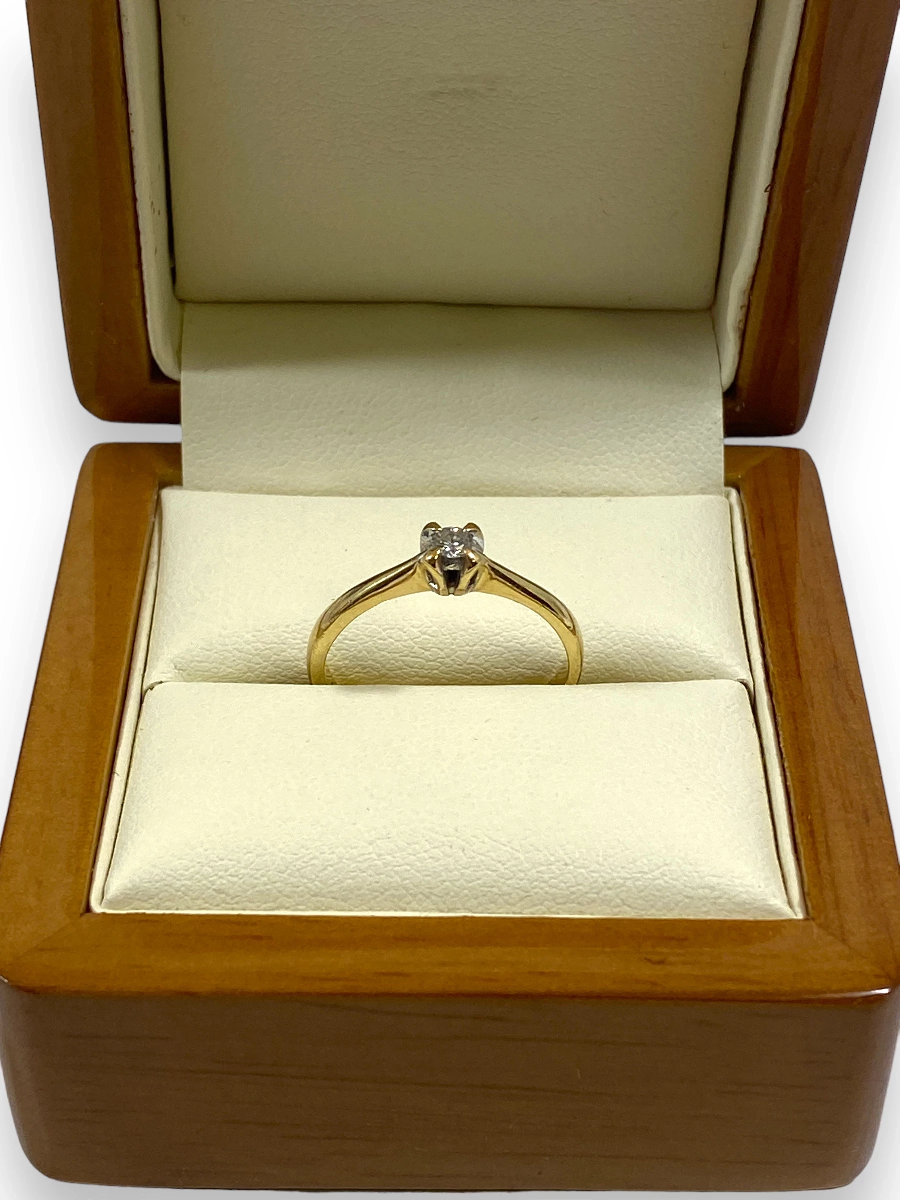 pierscionek-z-brylantem-211g585r12-stan-11323-2