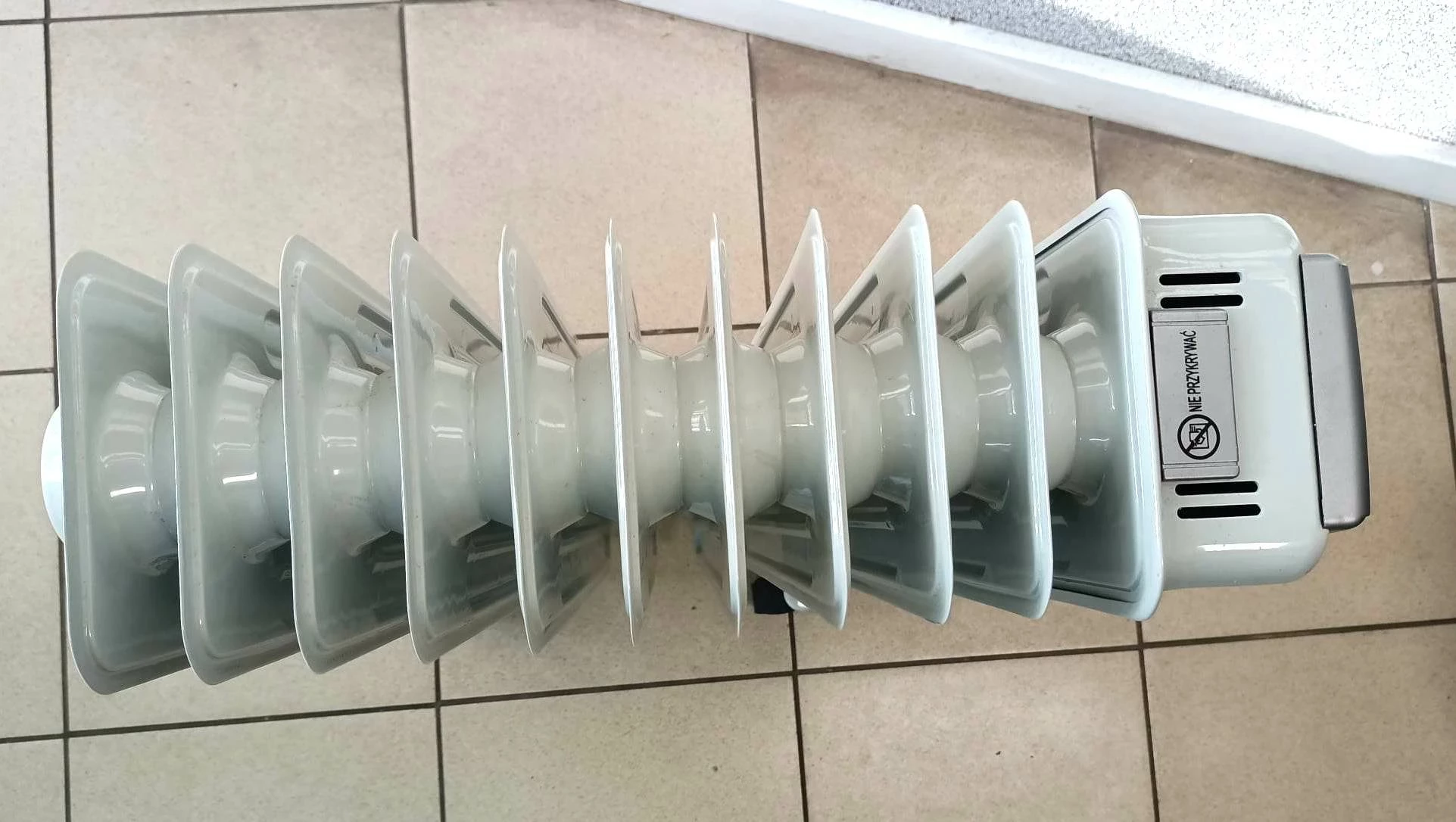 grzejnik-olejowy-hb-ofr2901t-kod-producenta-ofr2901t