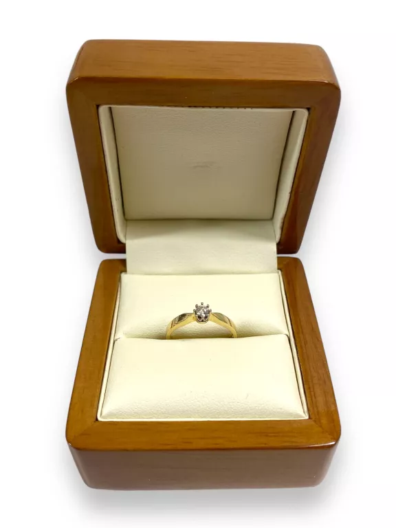 delikatny-pierscionek-z-brylantem-150g585r9-stan-11323-2