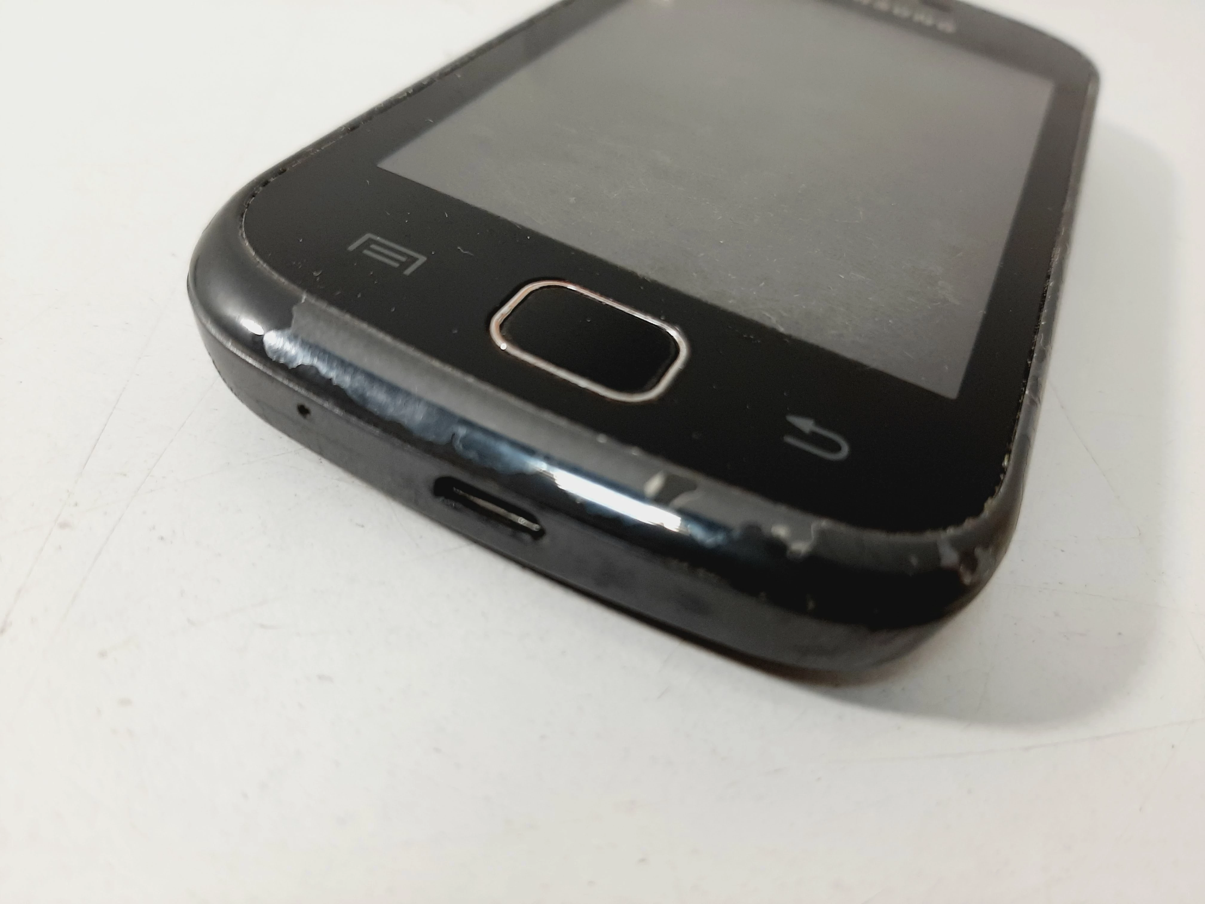 telefon-samsung-s5600-slaba-bateria-kolor-czarny
