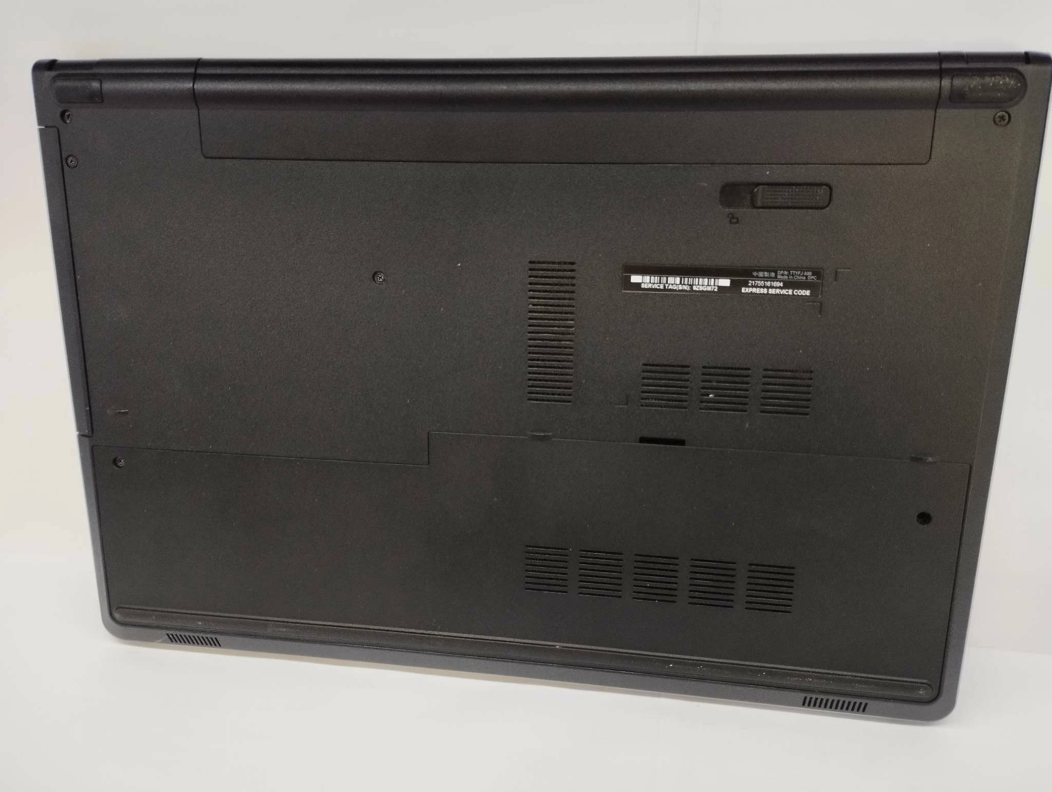 laptop-dell-ttyfj-a00-12-gb-ram-intel-i7256-ssd-liczba-rdzeni-procesora-4