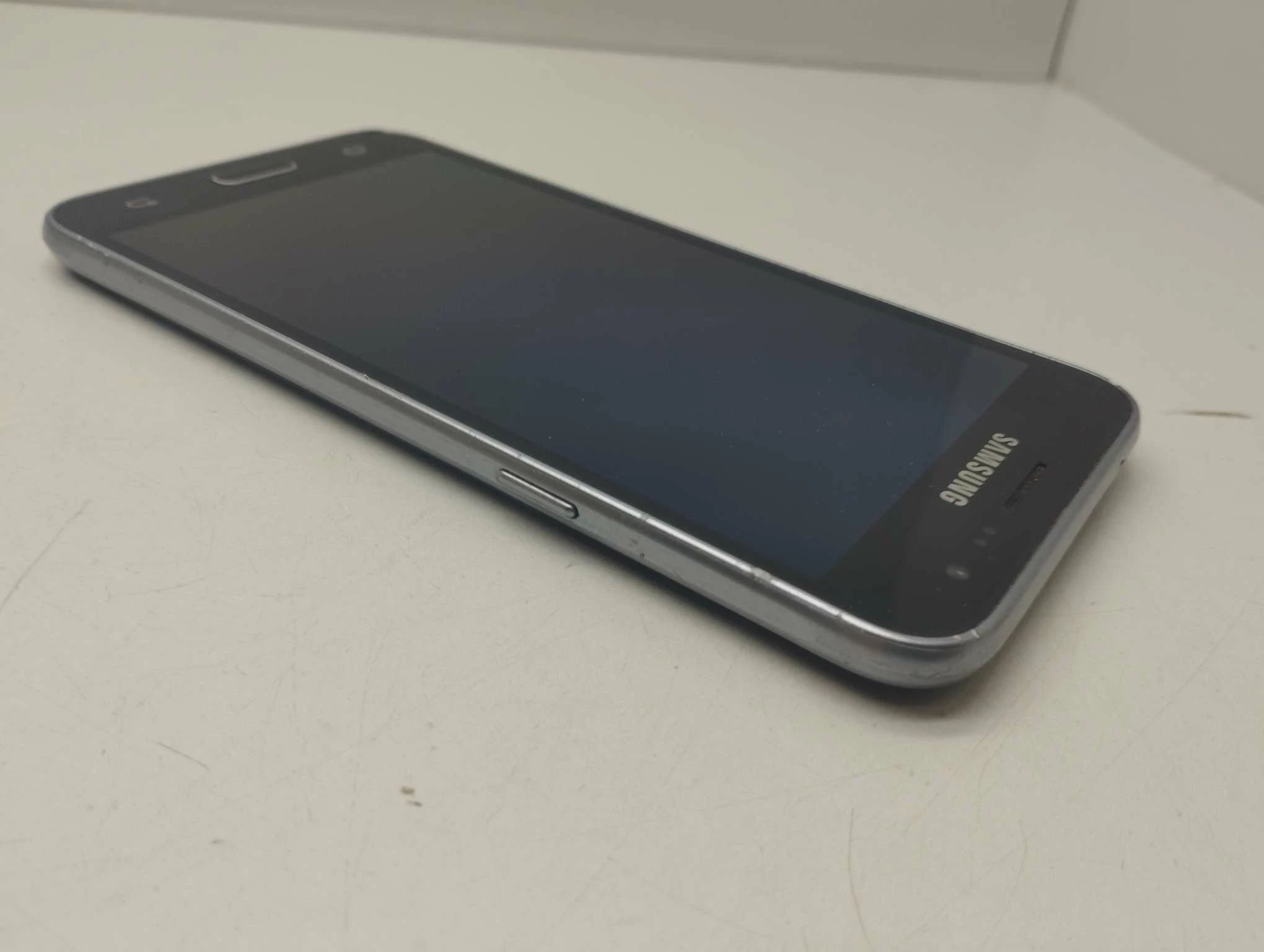 telefon-samsung-j3-opis-ean-gtin-8806088231334