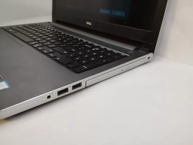laptop-dell-ttyfj-a00-12-gb-ram-intel-i7256-ssd-seria-procesora-intel-core-i7