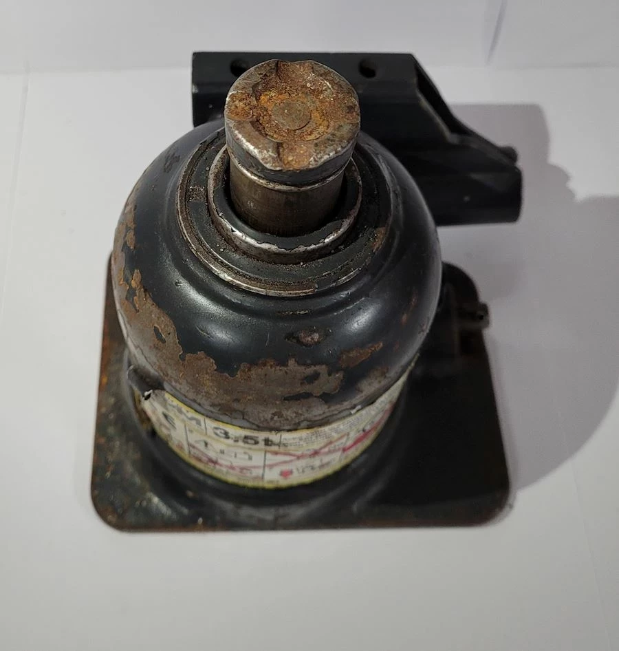 lewarek-podnosnik-35t-iveco-daily-99-14-50032746-stan-uzywany