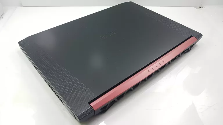 ACER NITRO AN515-43-R6NW RYZEN5/8GB/256GB/RX 560X
