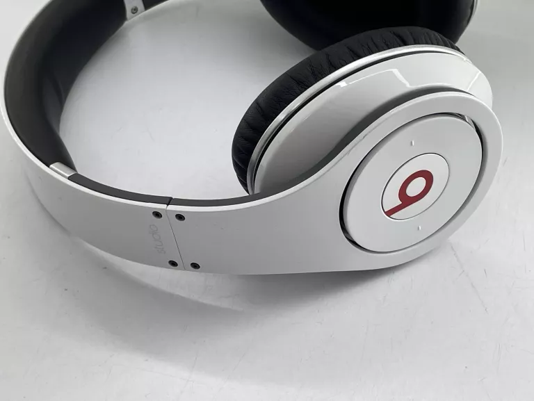 sluchawki-beats-by-dr-dre-beats-studio-transmisja-sygnalu-bluetooth