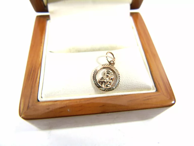 MODLITEWNY ZŁOTY MEDALIK PR.585