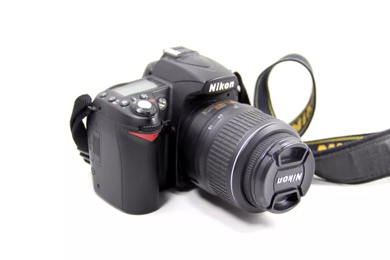 aparat-nikon-d90-obiektyw-18-55mm-ladowarka-marka-nikon