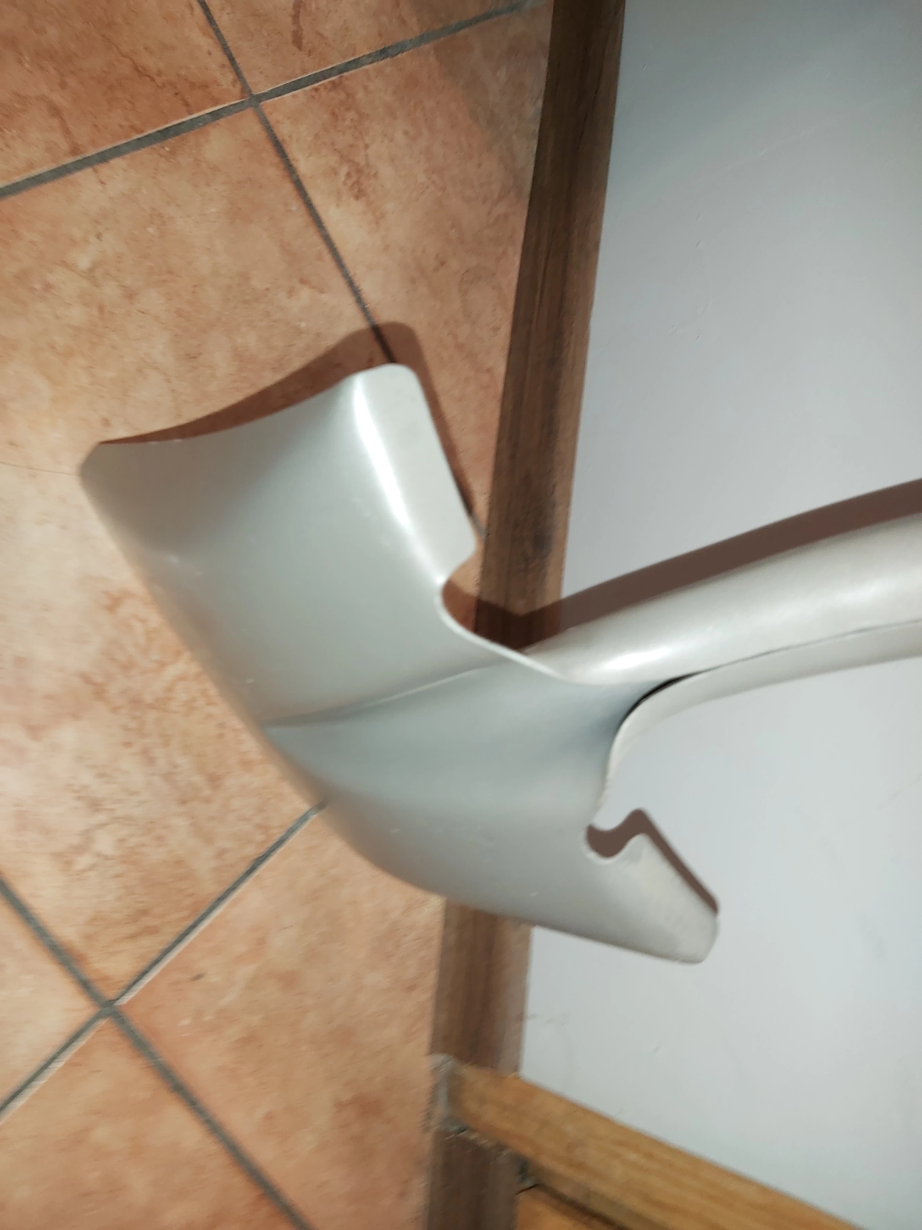 lopata-kwadratowa-ogrodowaweglowa-verve-120-cm-material-glowicy-metal