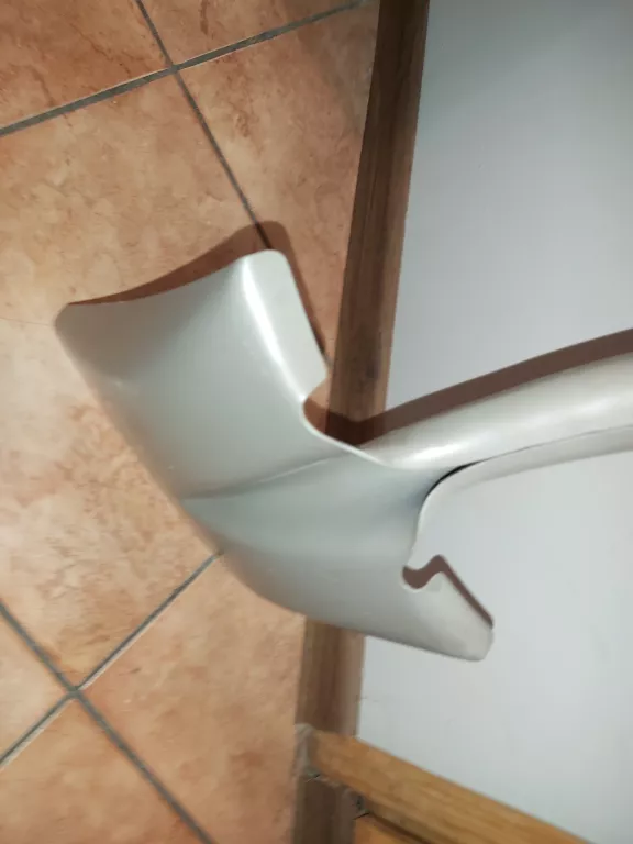 lopata-kwadratowa-ogrodowaweglowa-verve-120-cm-material-glowicy-metal