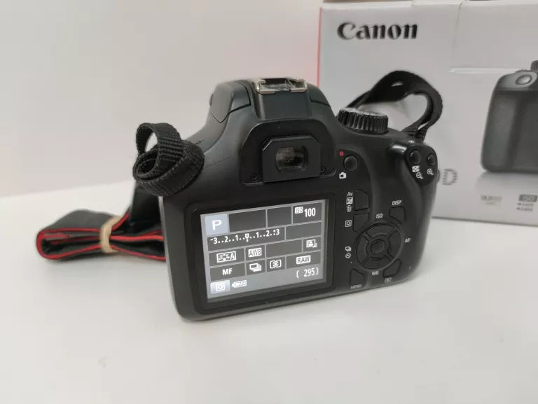 APARAT CANON EOS 4000D