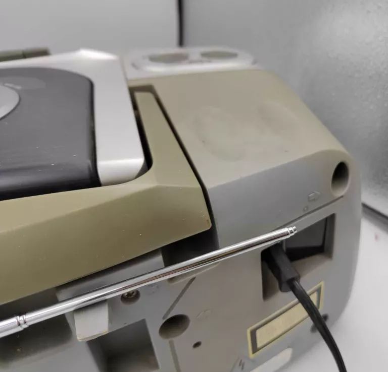 radio-cd-aiwa-csd-td61-fm-zlacza-brak