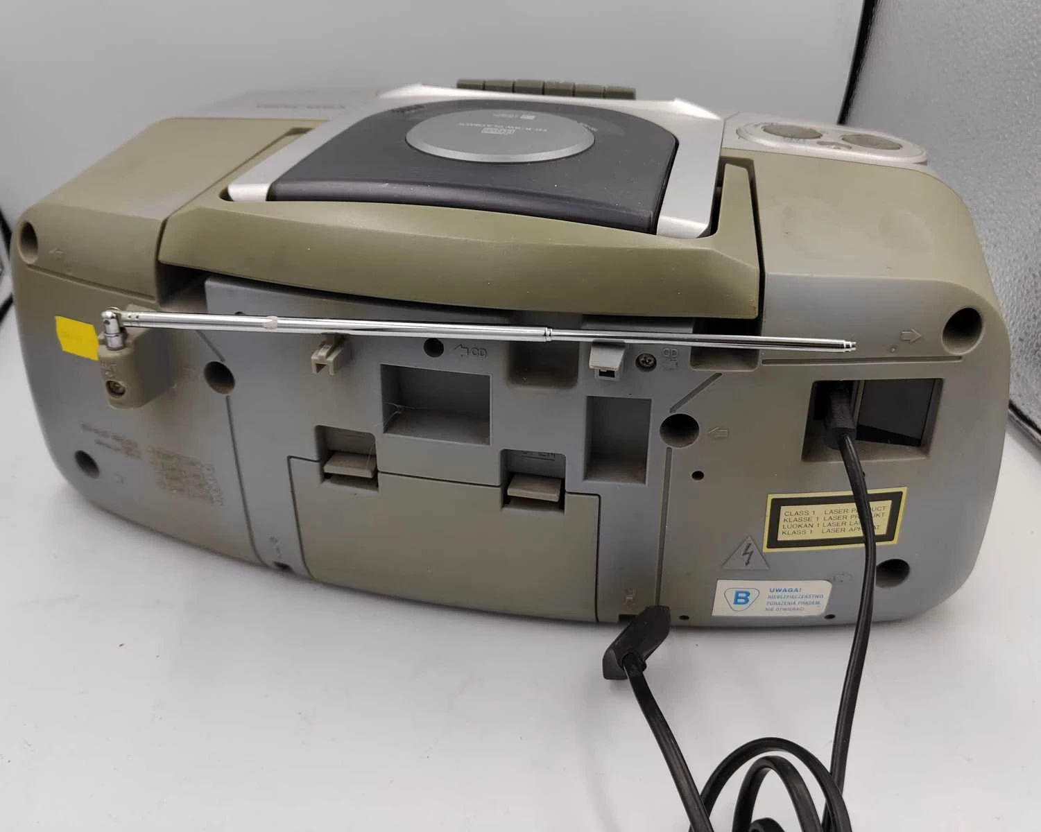 radio-cd-aiwa-csd-td61-fm-odtwarzane-nosniki-plyta-cd