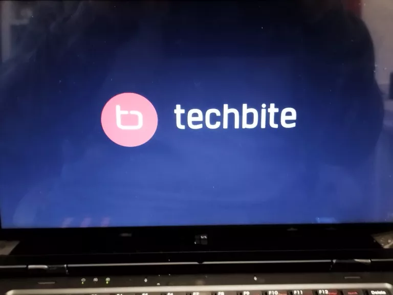 LAPTOP TECHBITE ARC 11,6 HD + ŁAD + PUDEŁKO