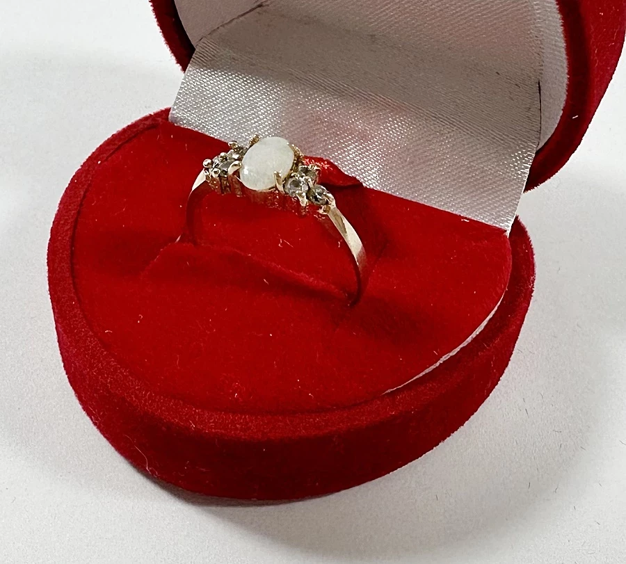 ciekawy-zloty-pierscionek-proby-585-r-14-rodzaj-wyrob-jubilerski